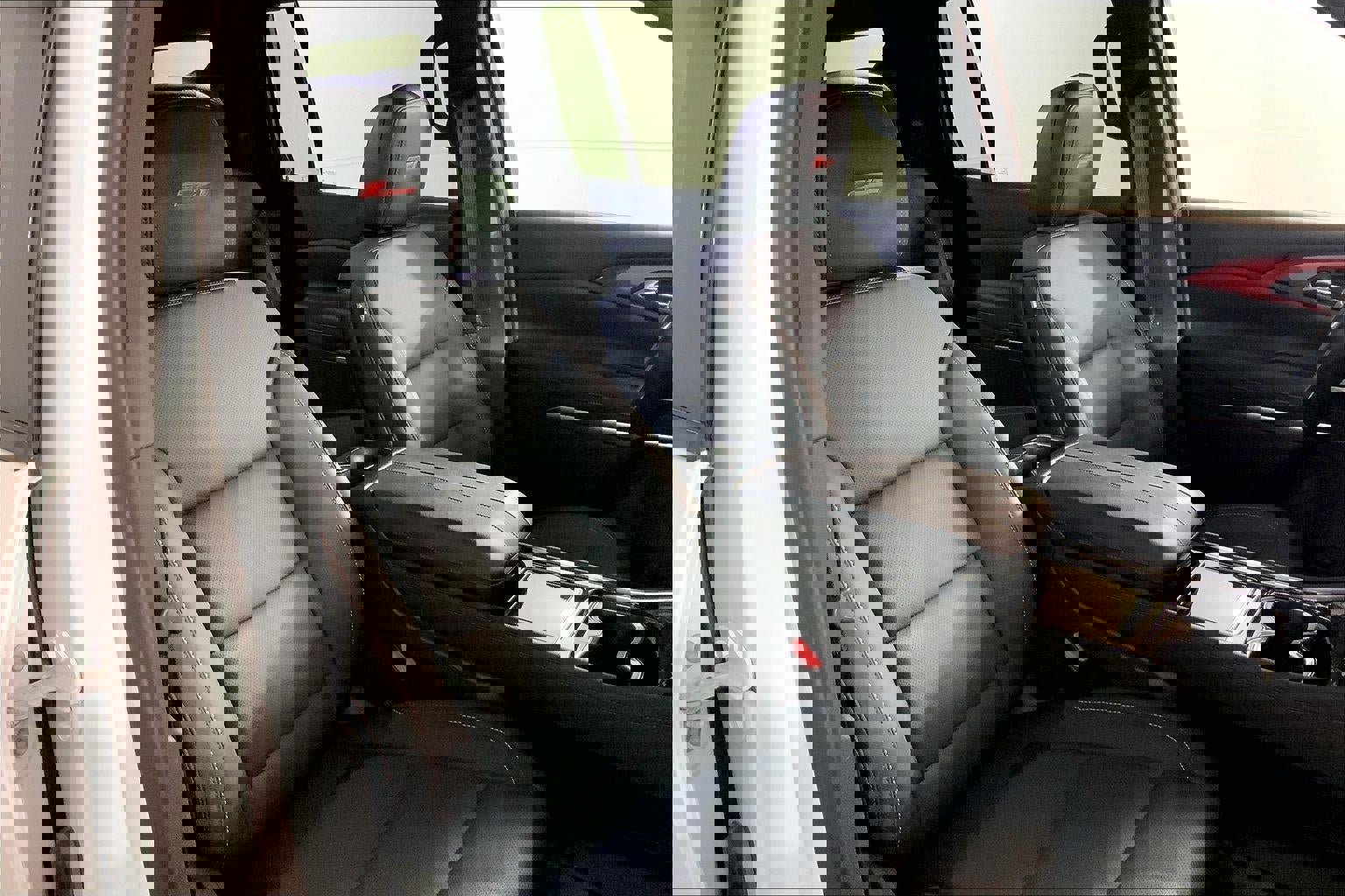 Used 2025 Chevrolet Traverse Z71 w/ Driver Confidence Package image 7