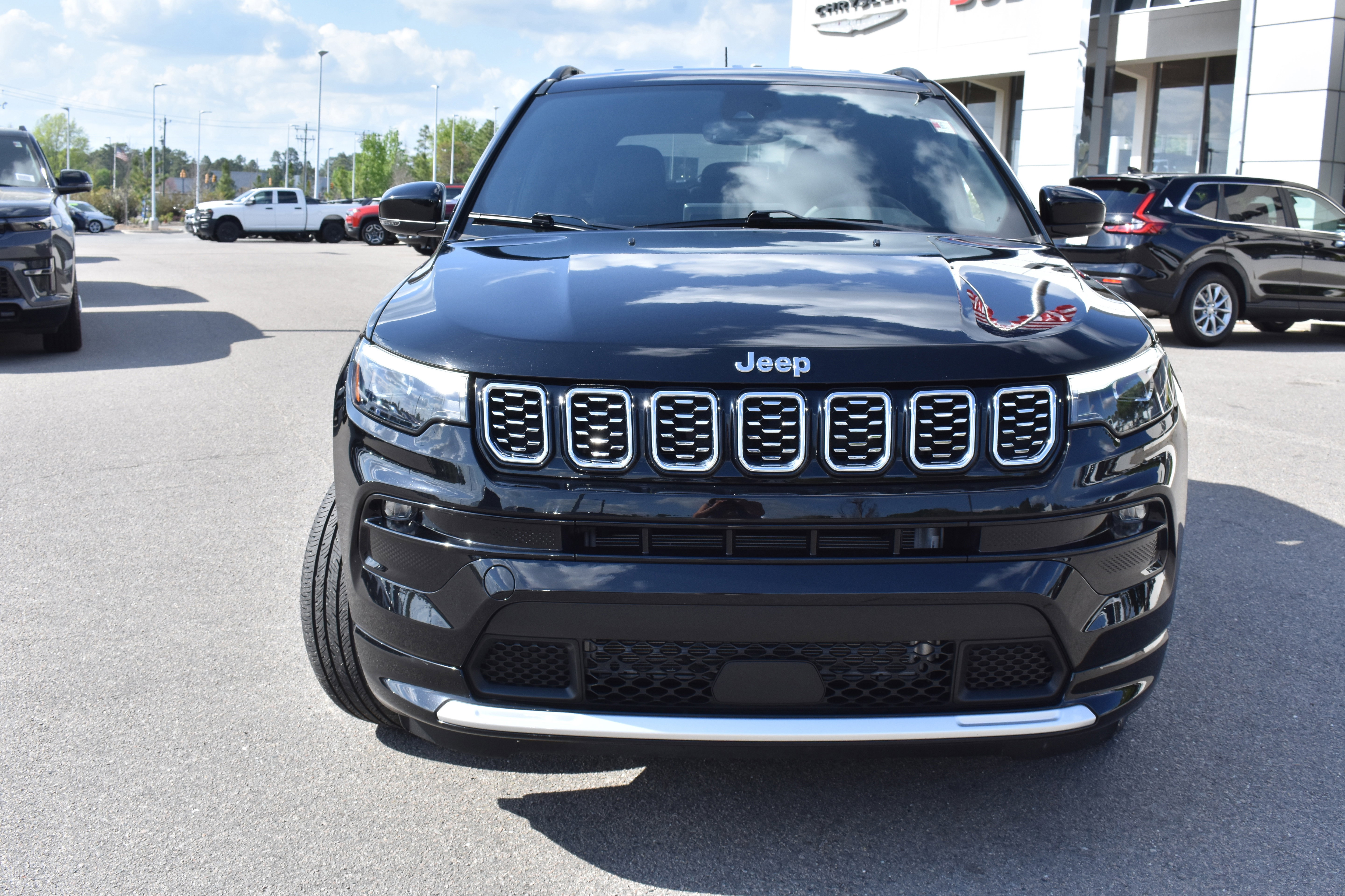 Used 2024 Jeep Compass Limited w/ Elite Group image 4
