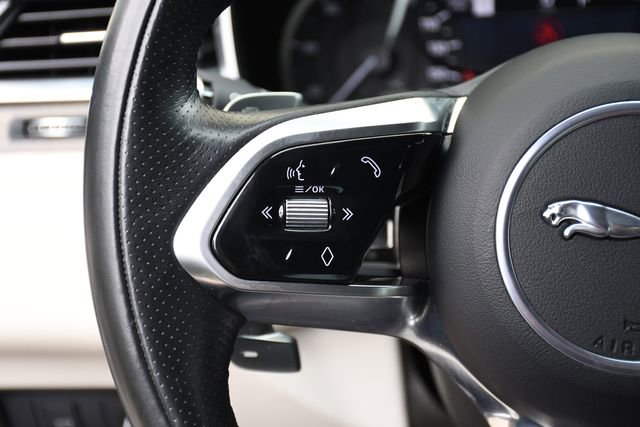 Used 2022 Jaguar XF R-Dynamic SE image 8