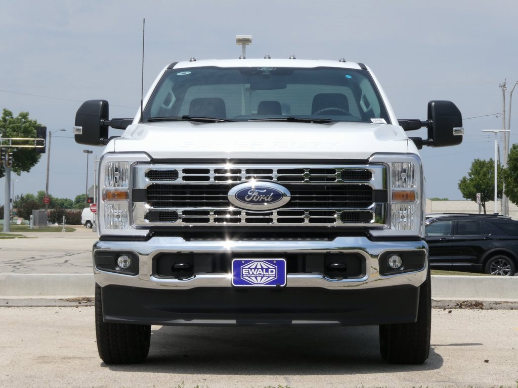 New 2025 Ford F350 XLT w/ FX4 Off-Road Package image 21