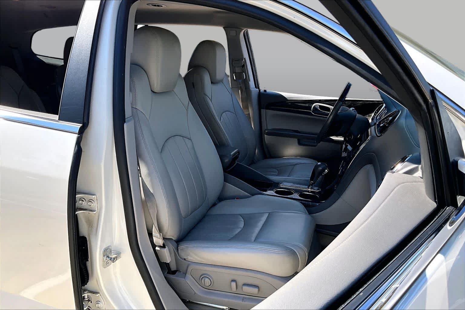 Used 2013 Buick Enclave Premium FWD image 8