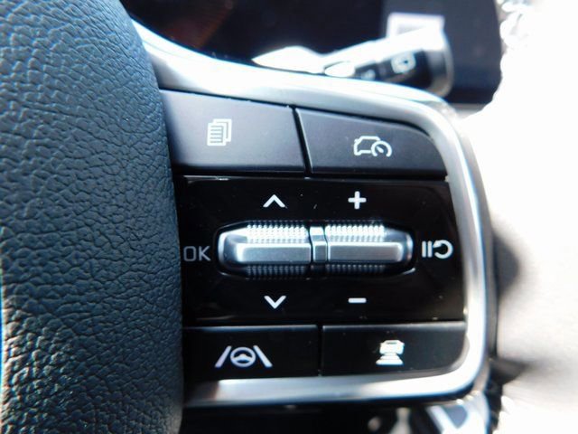 Used 2025 Kia Sorento S w/ Panoramic Sunroof Package image 21