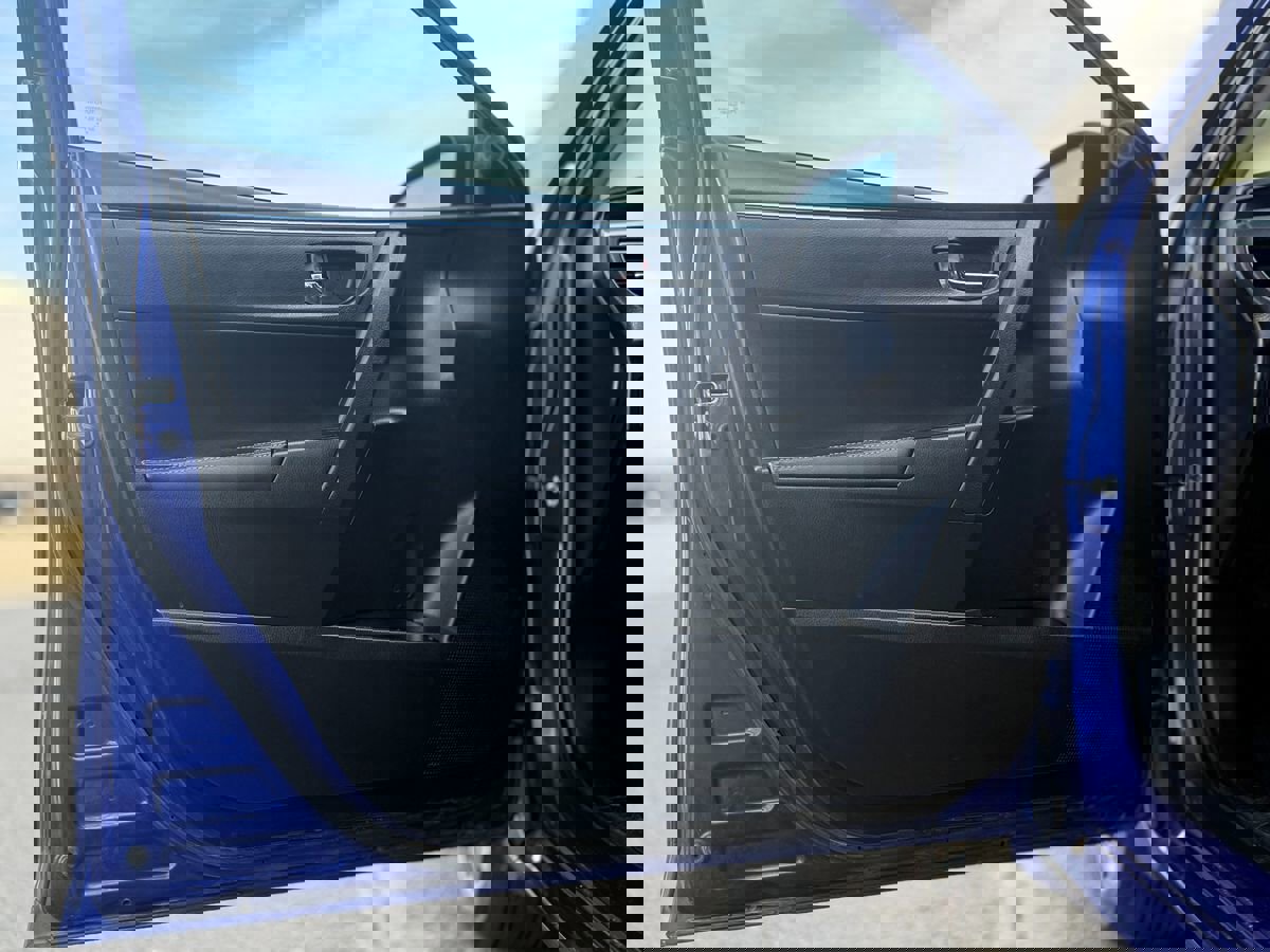 Used 2015 Toyota Corolla S image 13