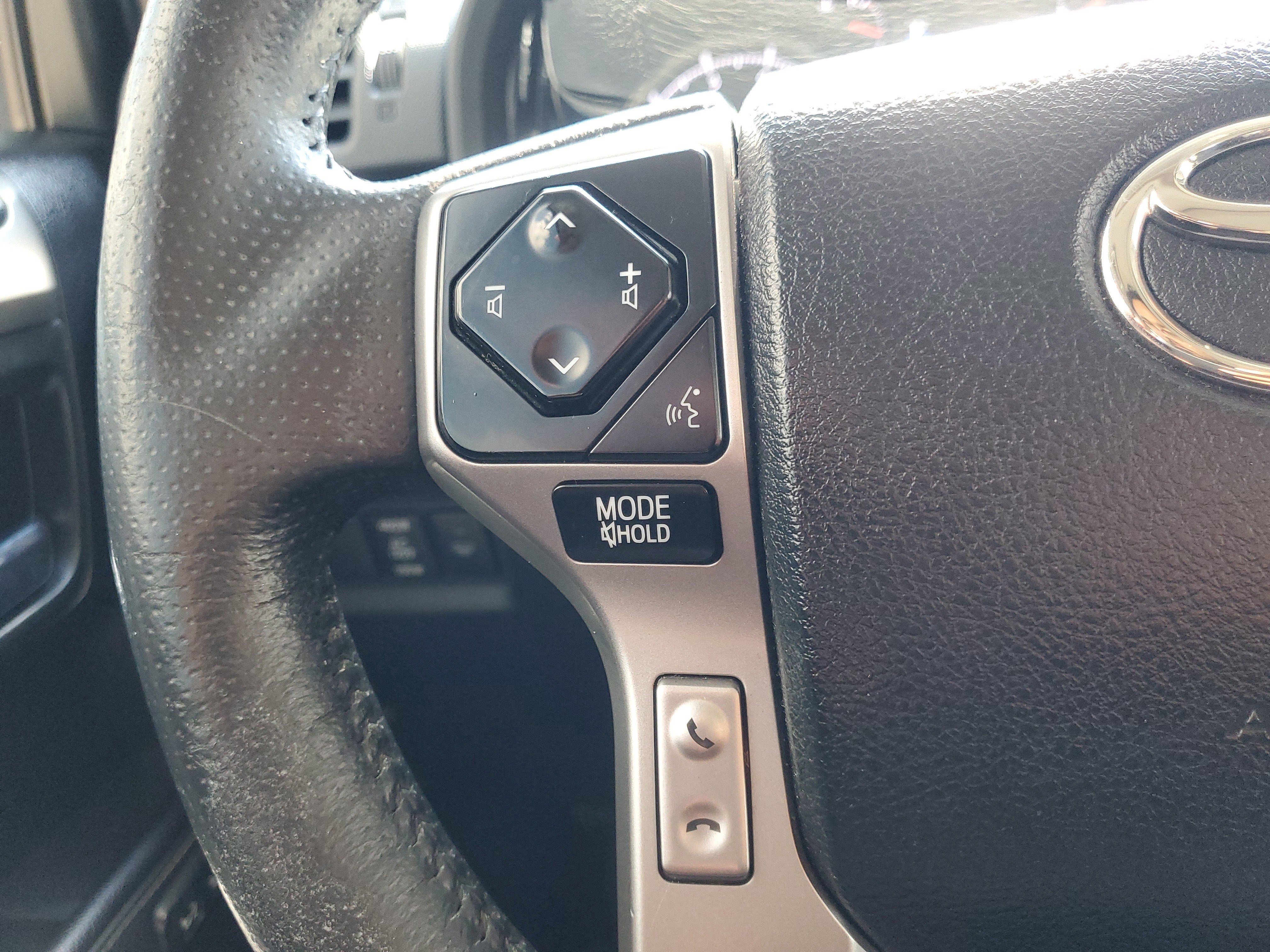 Used 2022 Toyota 4Runner Limited image 18