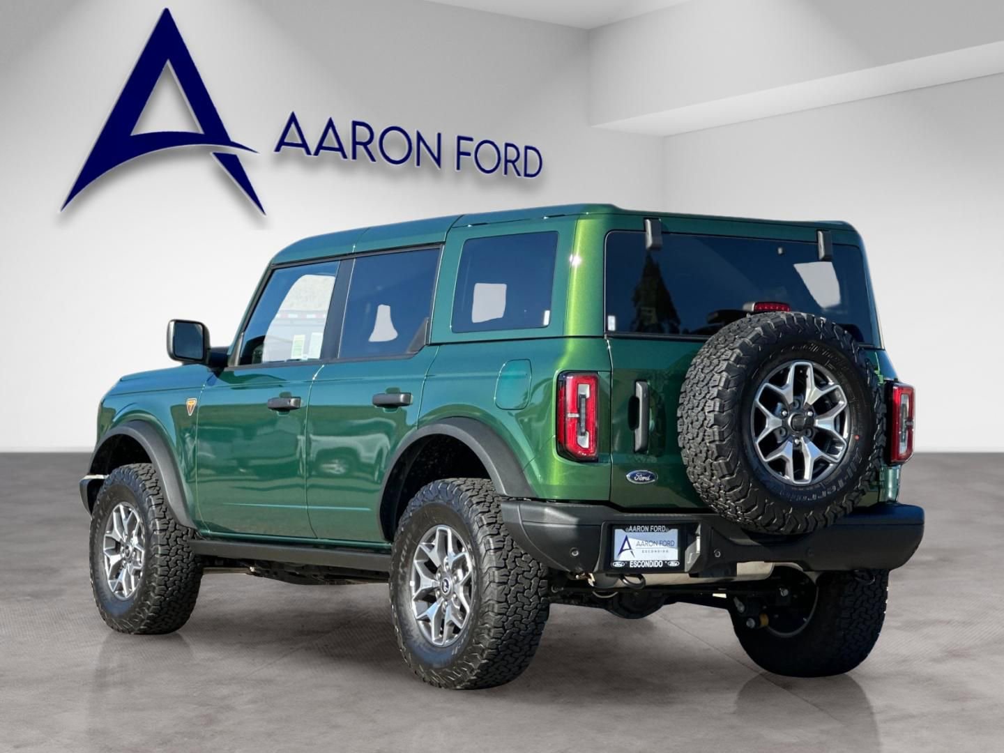 Used 2025 Ford Bronco Badlands image 4