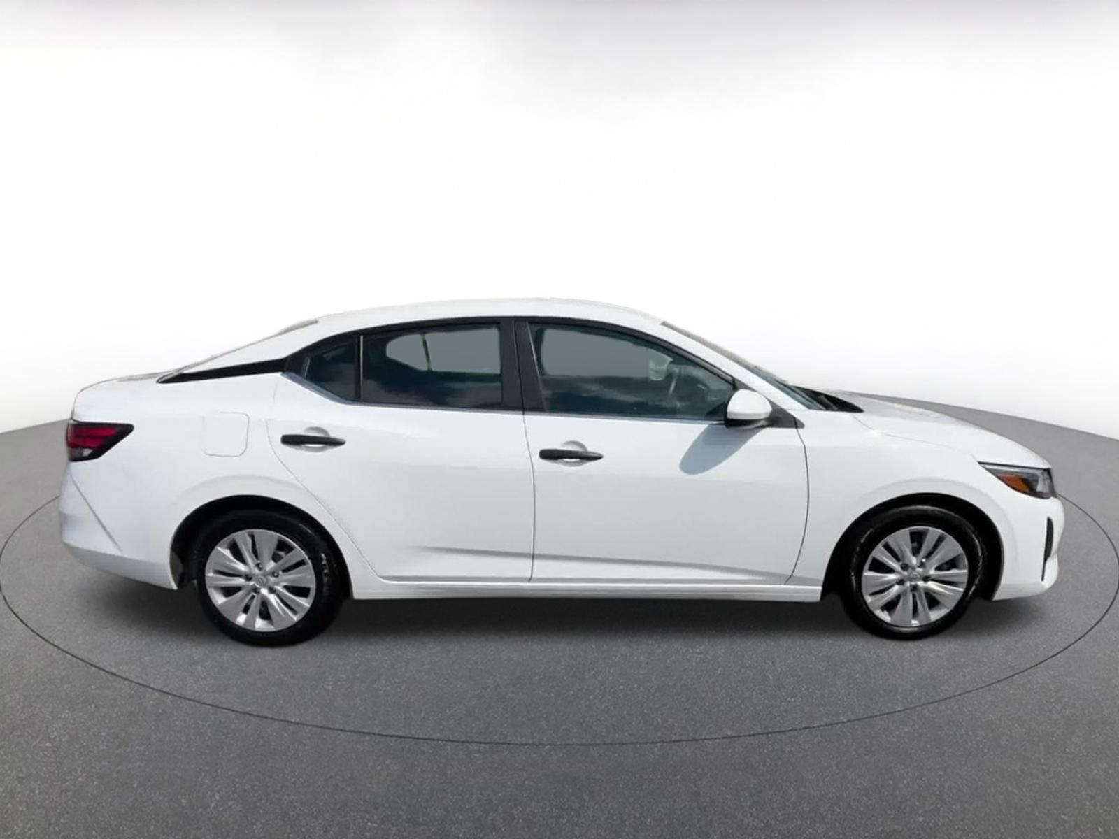 Used 2025 Nissan Sentra S FWD image 15
