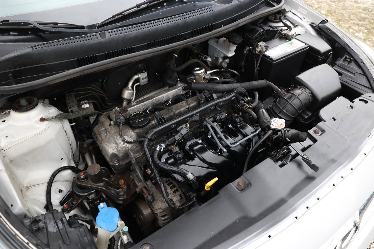 Used 2013 Hyundai Accent GLS image 39