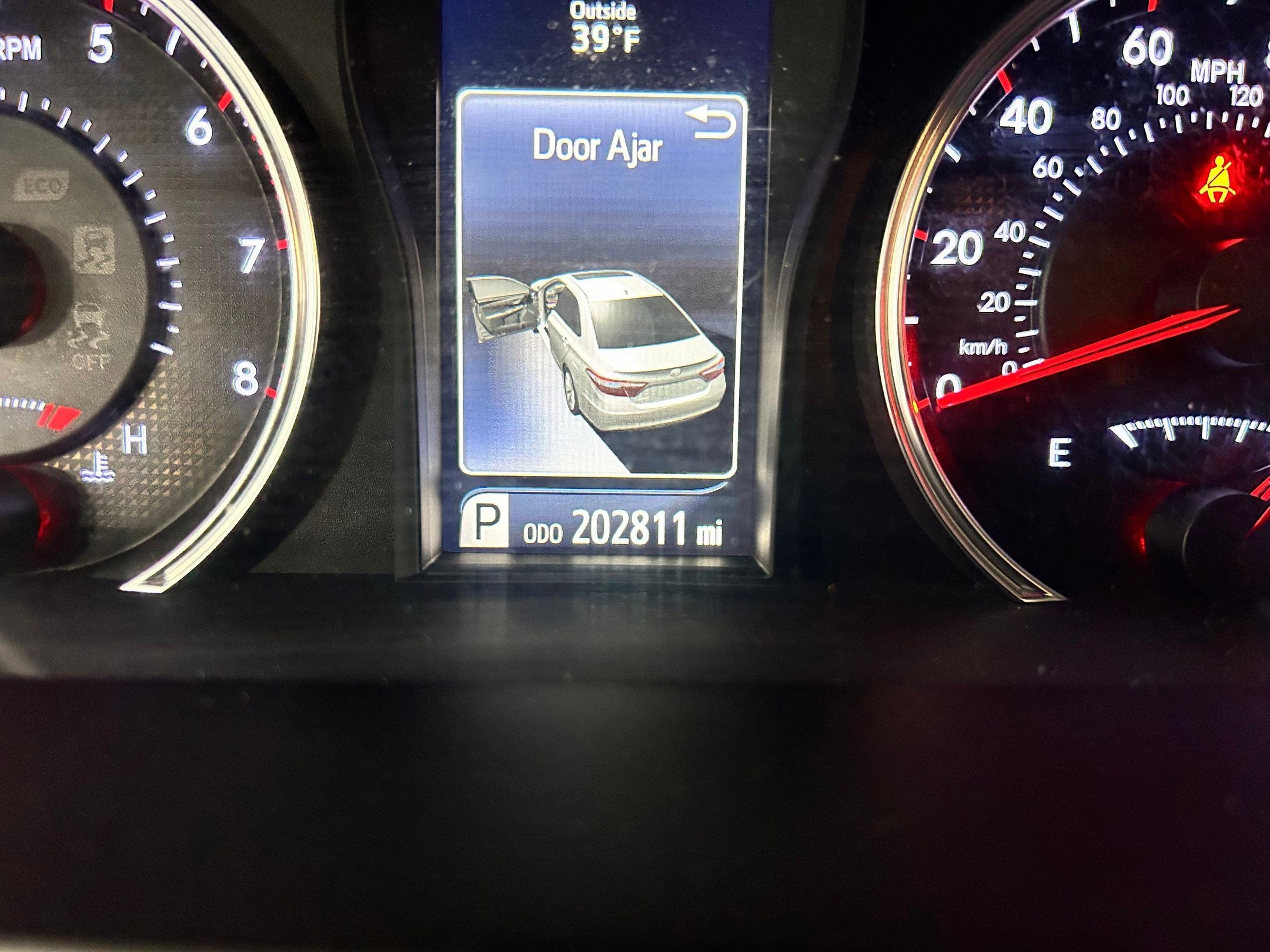 Used 2017 Toyota Camry SE FWD image 18