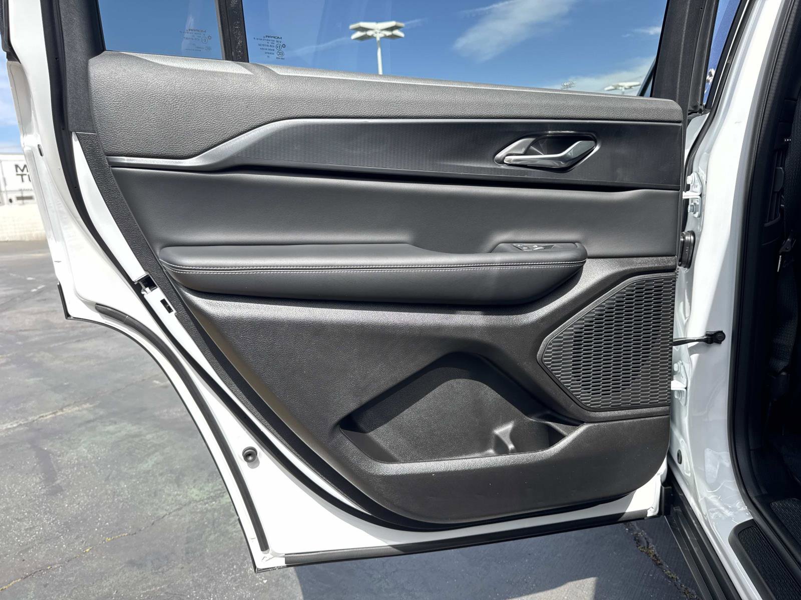 New 2026 Jeep Grand Cherokee L 2WD image 26