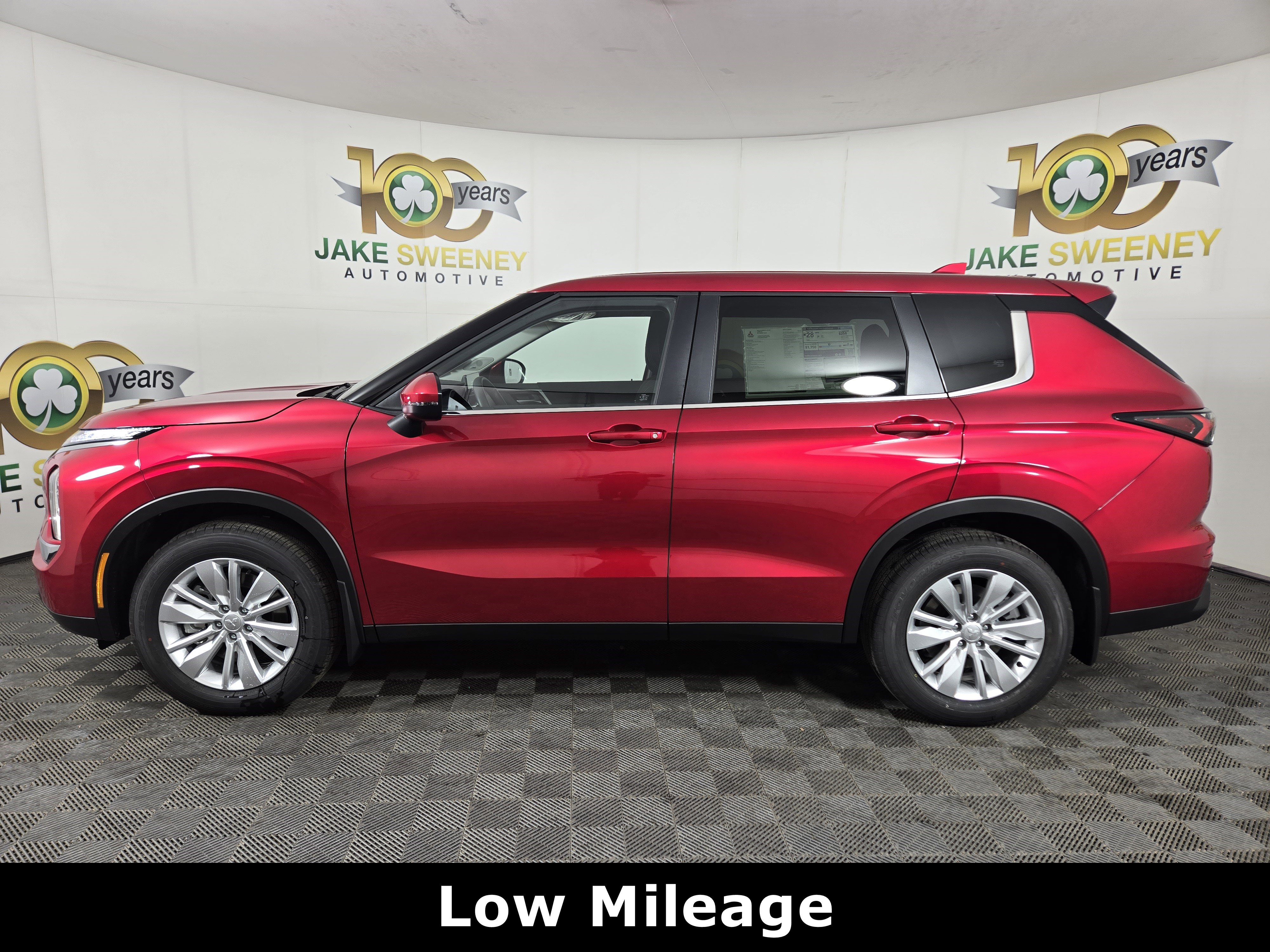 New 2026 Mitsubishi Outlander ES image 4