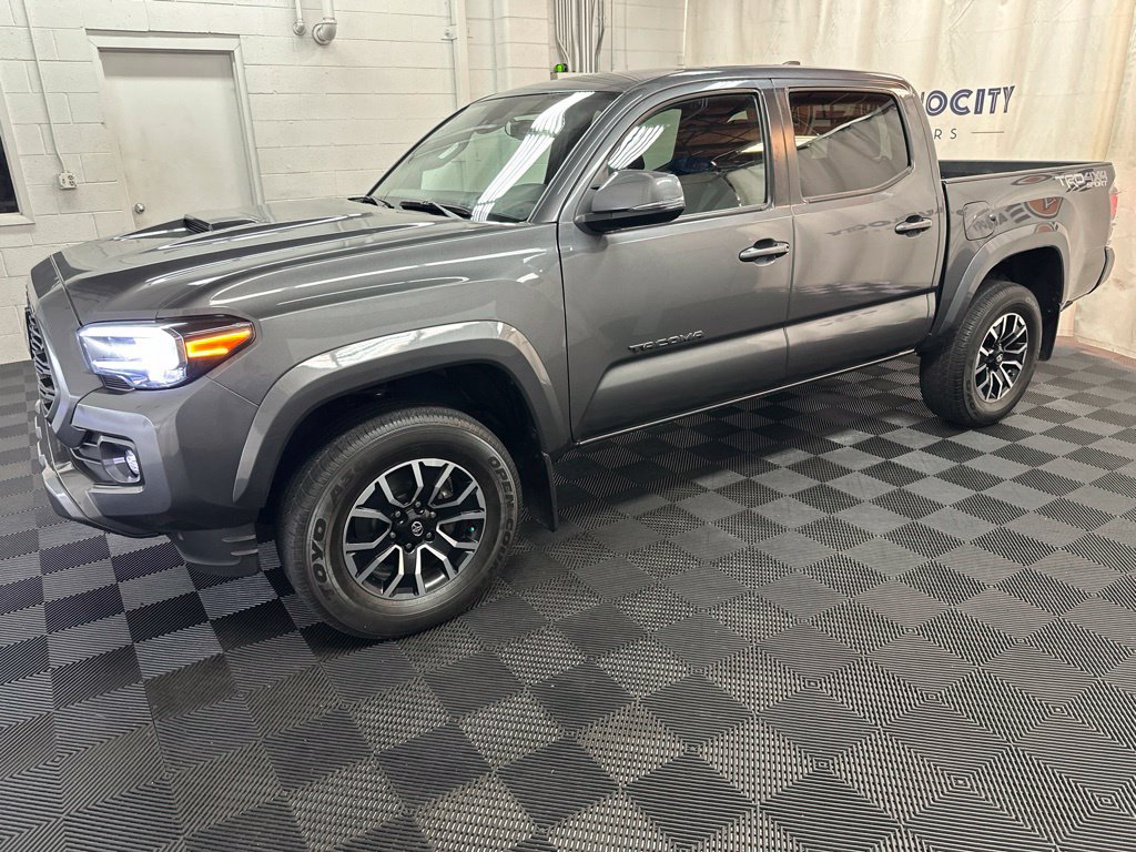 Used 2023 Toyota Tacoma TRD Sport w/ Technology Package AWD/4WD image 5