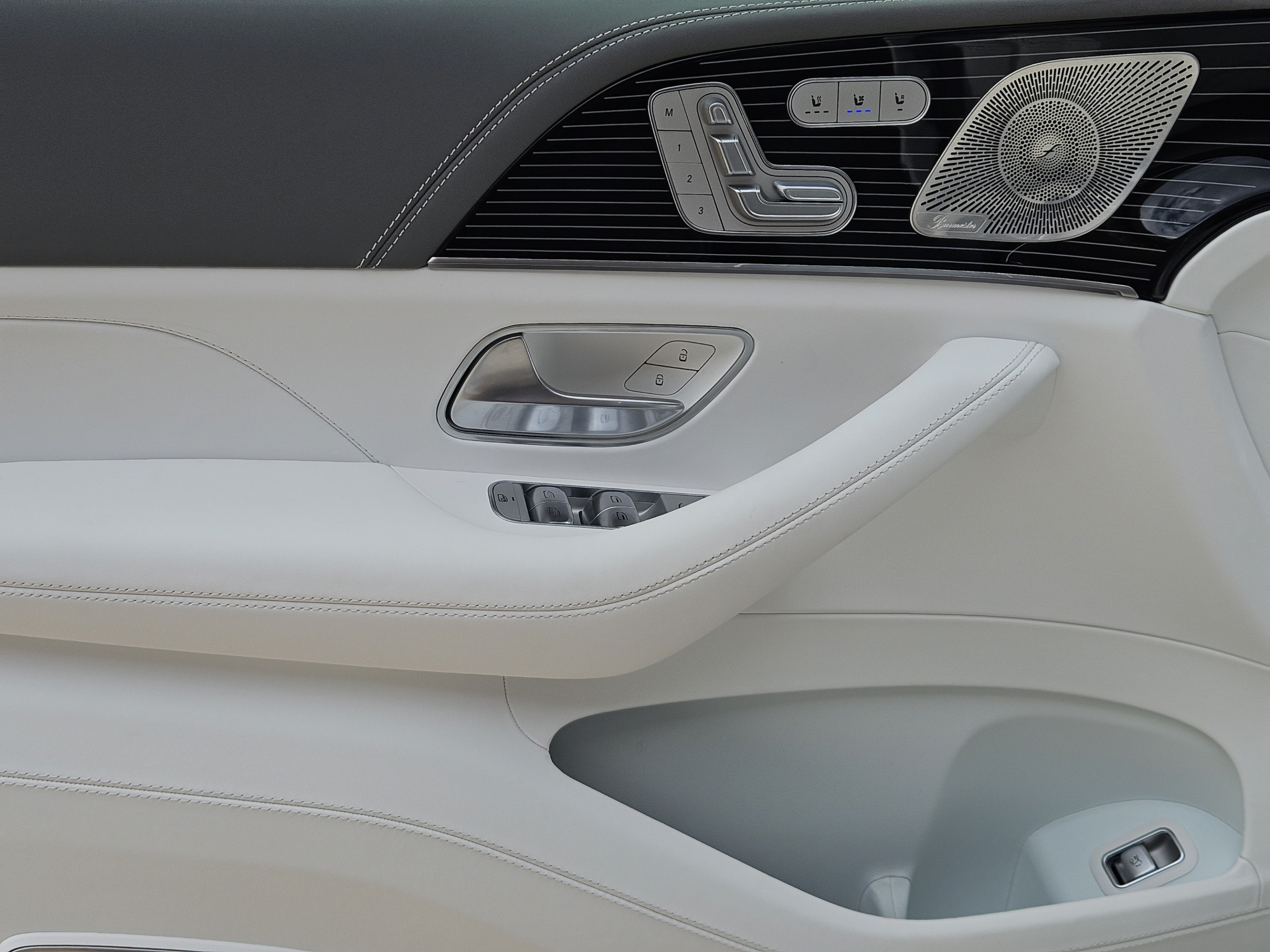 Certified 2025 Mercedes-Benz Maybach GLS 600 4MATIC image 20