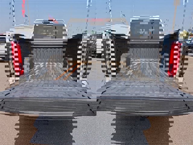 Used 2023 GMC Sierra 1500 SLT image 13