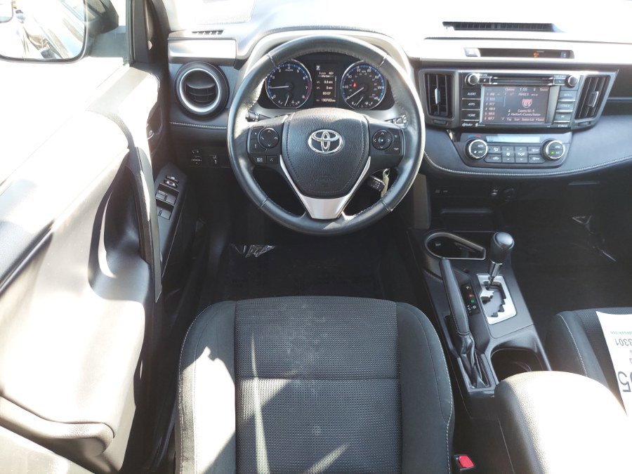 Used 2016 Toyota RAV4 XLE AWD/4WD image 10