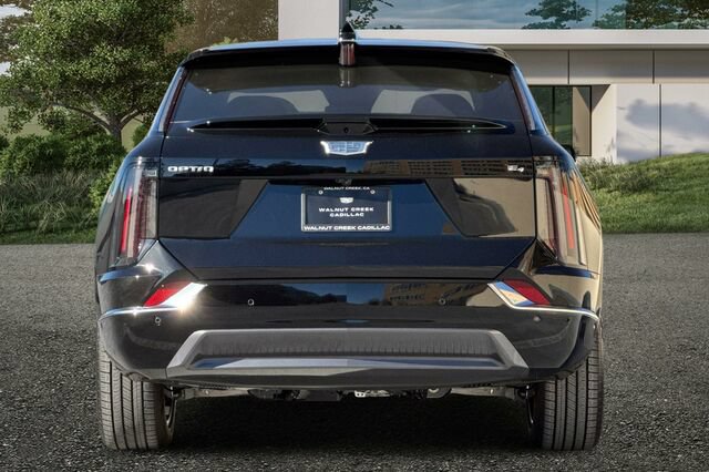 New 2027 Cadillac Optiq Luxury w/ LPO, Floor Liner Package AWD/4WD image 5