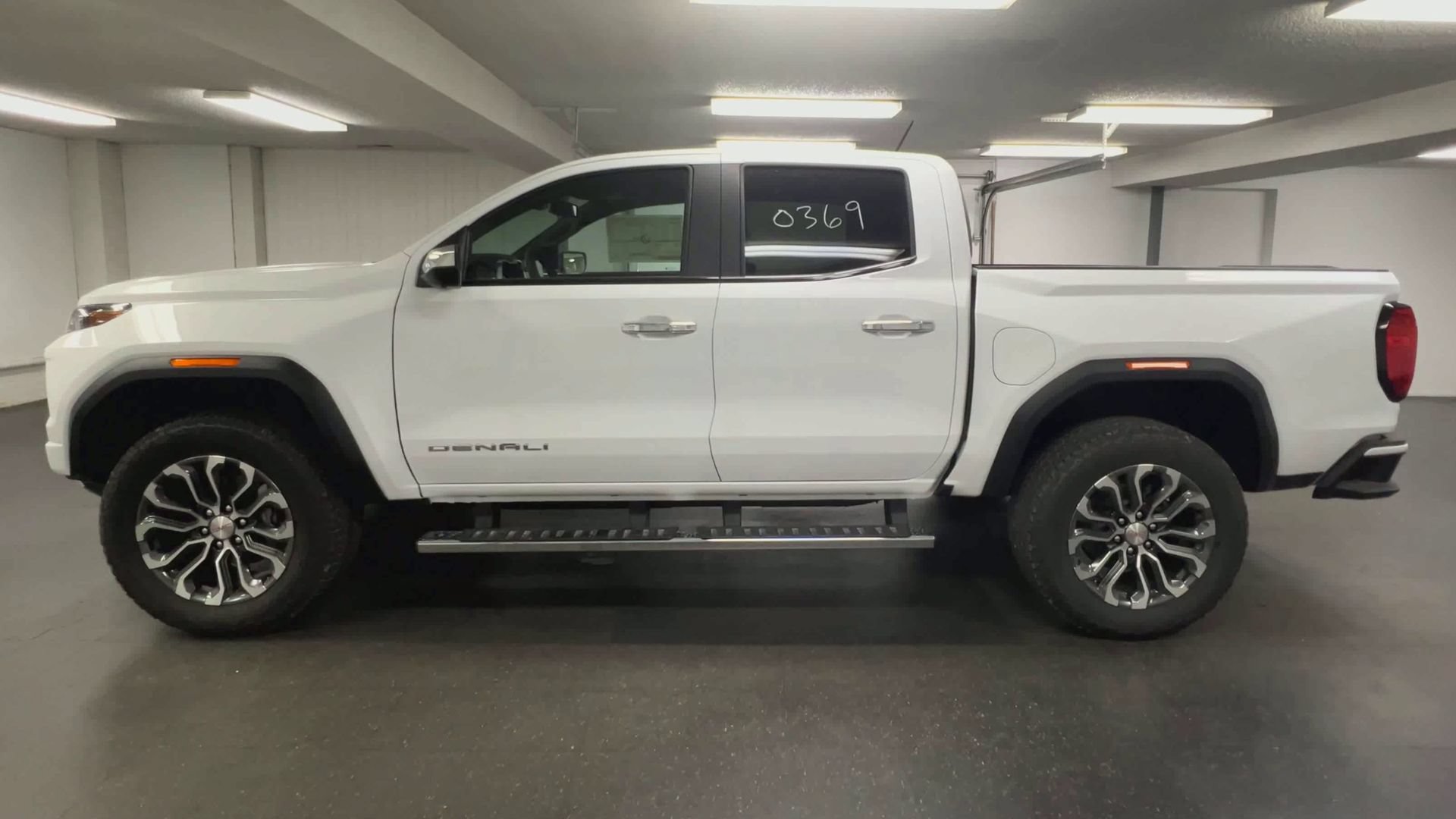 New 2026 GMC Canyon Denali AWD/4WD image 40