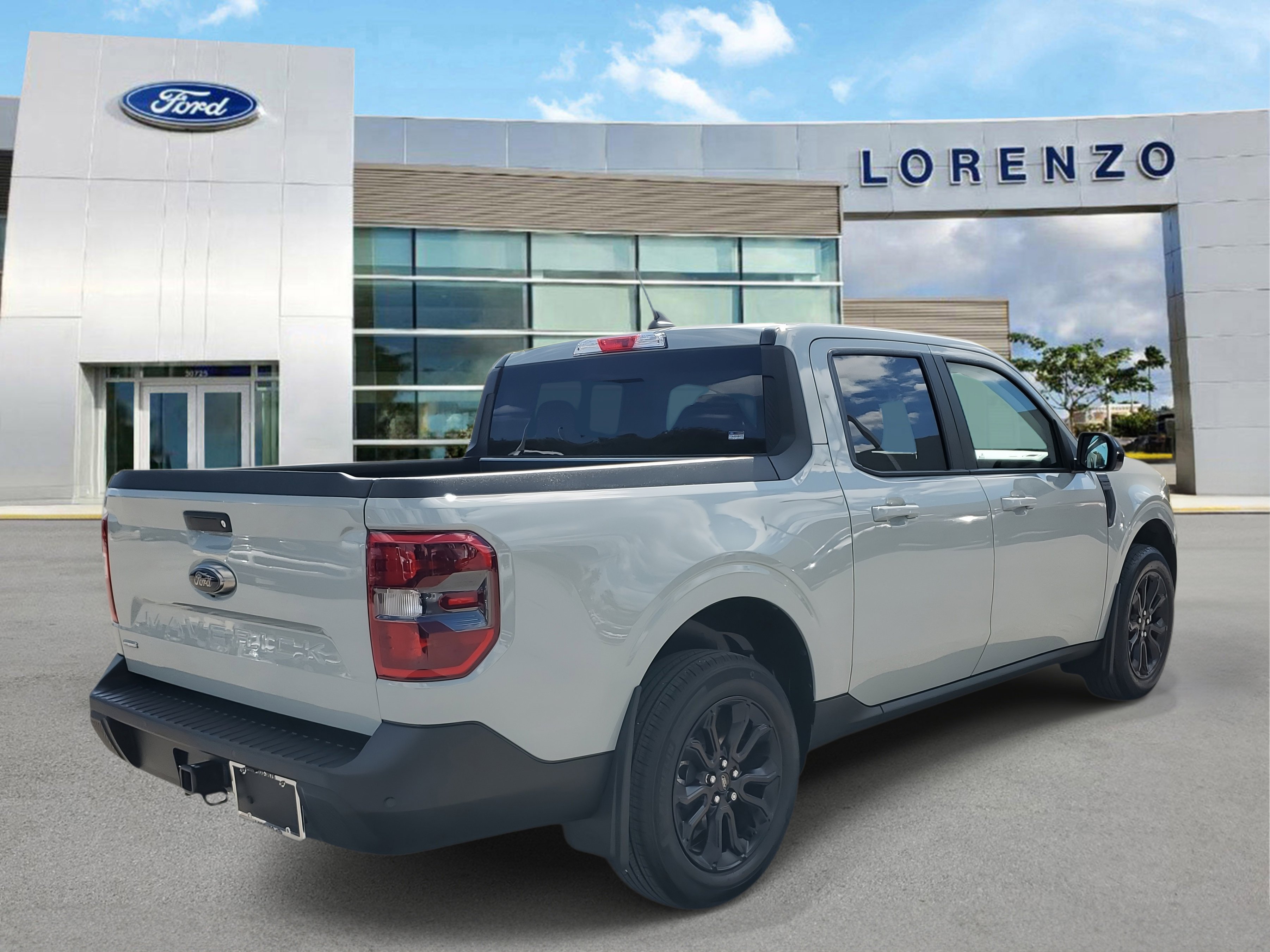 Used 2024 Ford Maverick Lariat w/ Black Appearance Package image 5