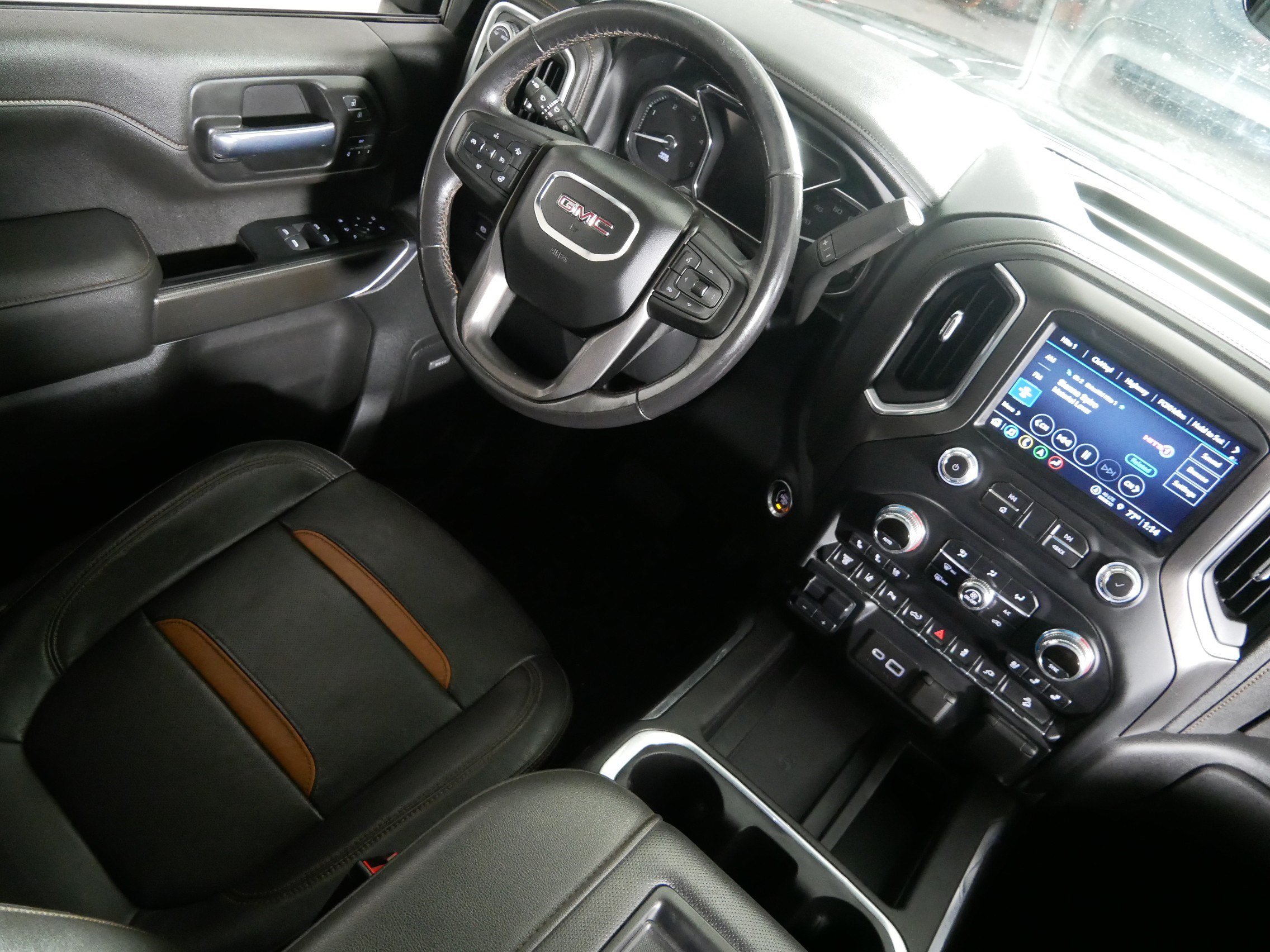 Certified 2022 GMC Sierra 3500 AT4 w/ AT4 Premium Plus Package AWD/4WD image 9