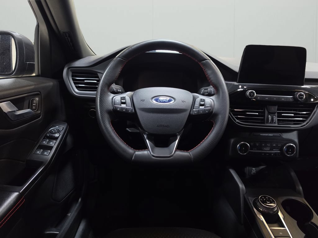 Used 2025 Ford Escape ST-Line Select AWD/4WD image 18