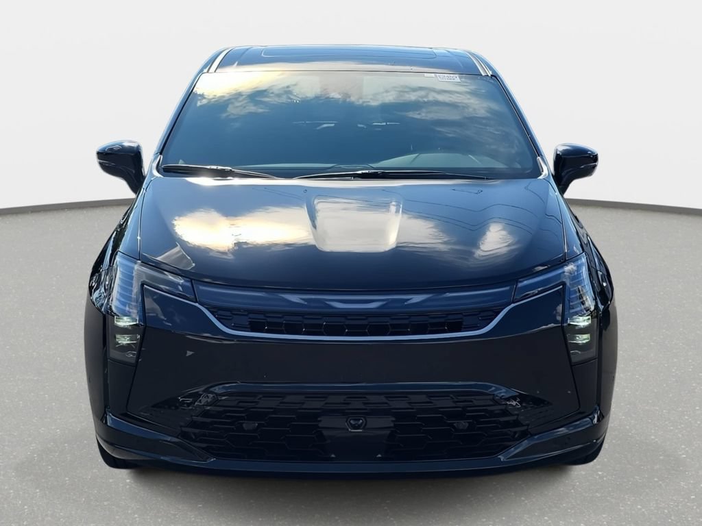 New 2027 Chrysler Pacifica Limited FWD image 2