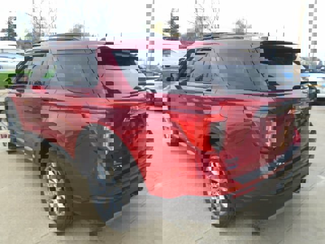 Used 2023 Ford Explorer XLT w/ Equipment Group 202A image 4