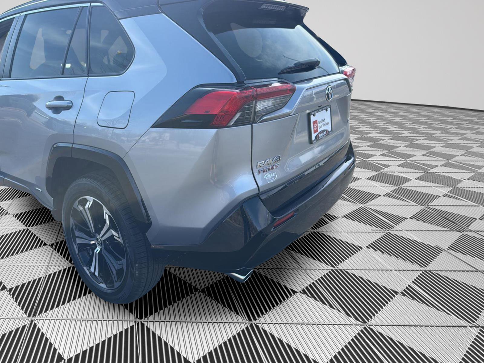 Used 2022 Toyota RAV4 XSE w/ Premium Package image 25