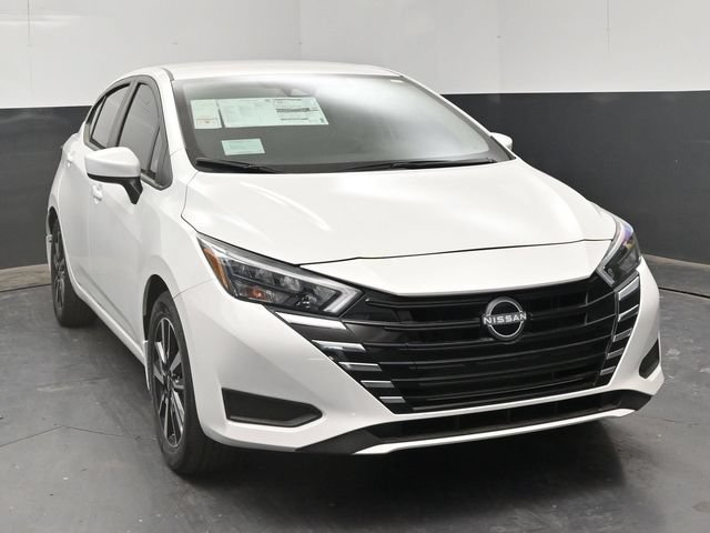 New 2025 Nissan Versa SV w/ Trunk Package FWD image 2