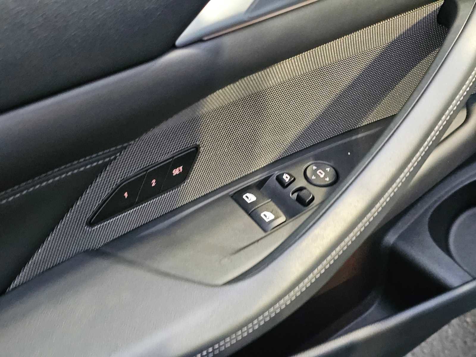 Used 2021 BMW M4 Coupe w/ Executive Package image 21