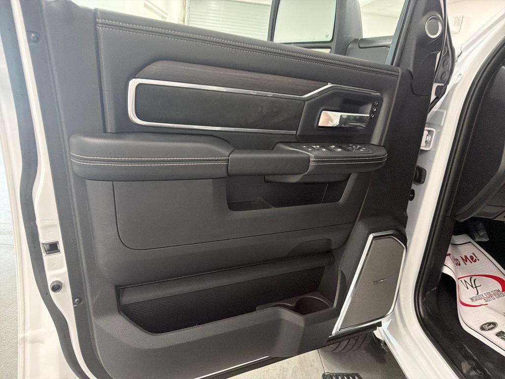 New 2027 RAM 3500 Laramie AWD/4WD image 12