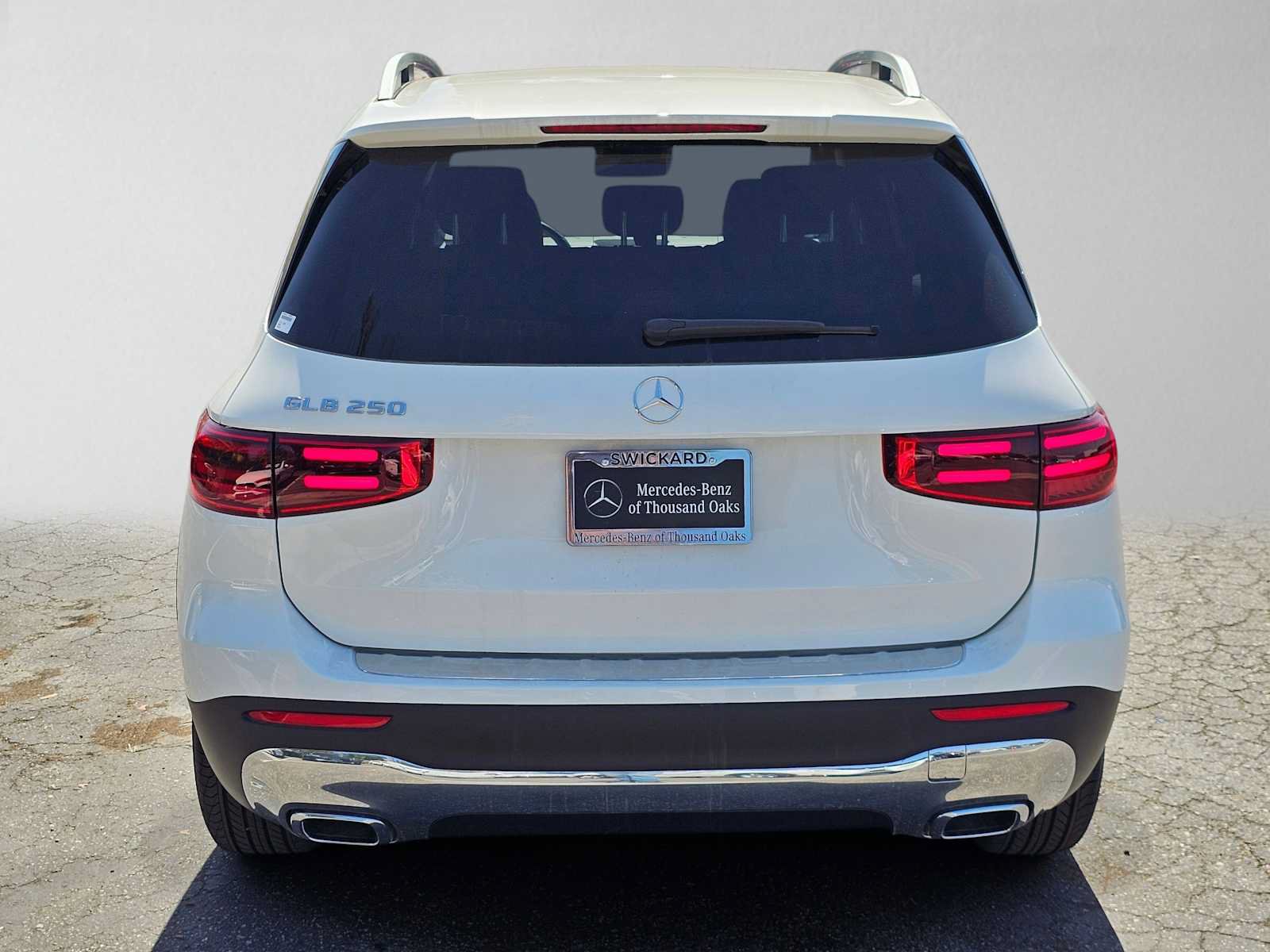 New 2026 Mercedes-Benz GLB 250 image 4