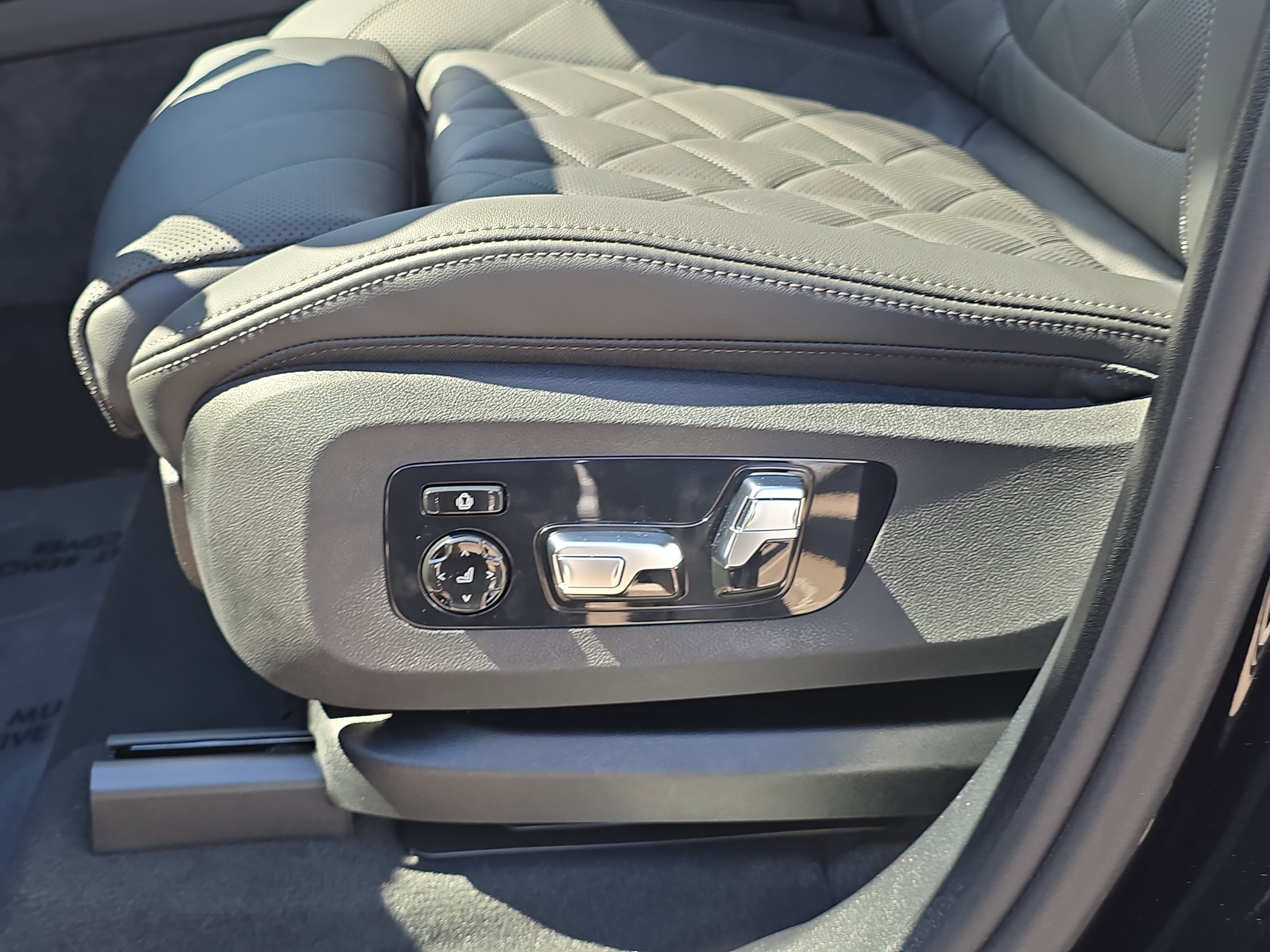 New 2026 BMW X7 xDrive40i image 23