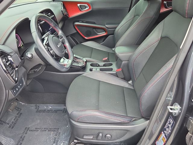 Used 2023 Kia Soul GT-Line w/ GT-Line Technology Package FWD image 11