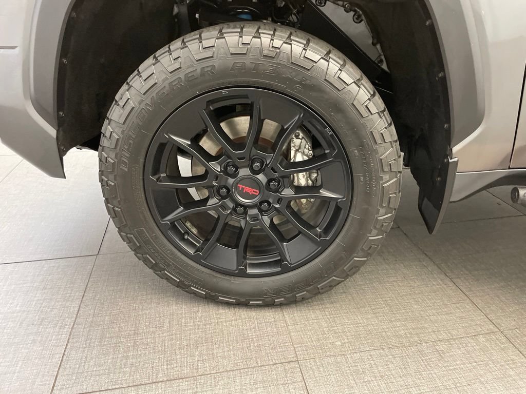 Used 2022 Toyota Tundra Limited w/ TRD Off-Road Package AWD/4WD image 10