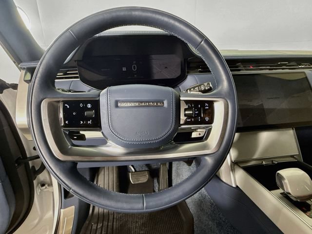 Certified 2025 Land Rover Range Rover SV AWD/4WD image 12
