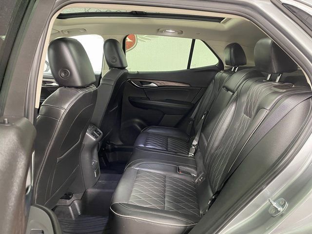 Used 2023 Buick Envision Avenir image 24