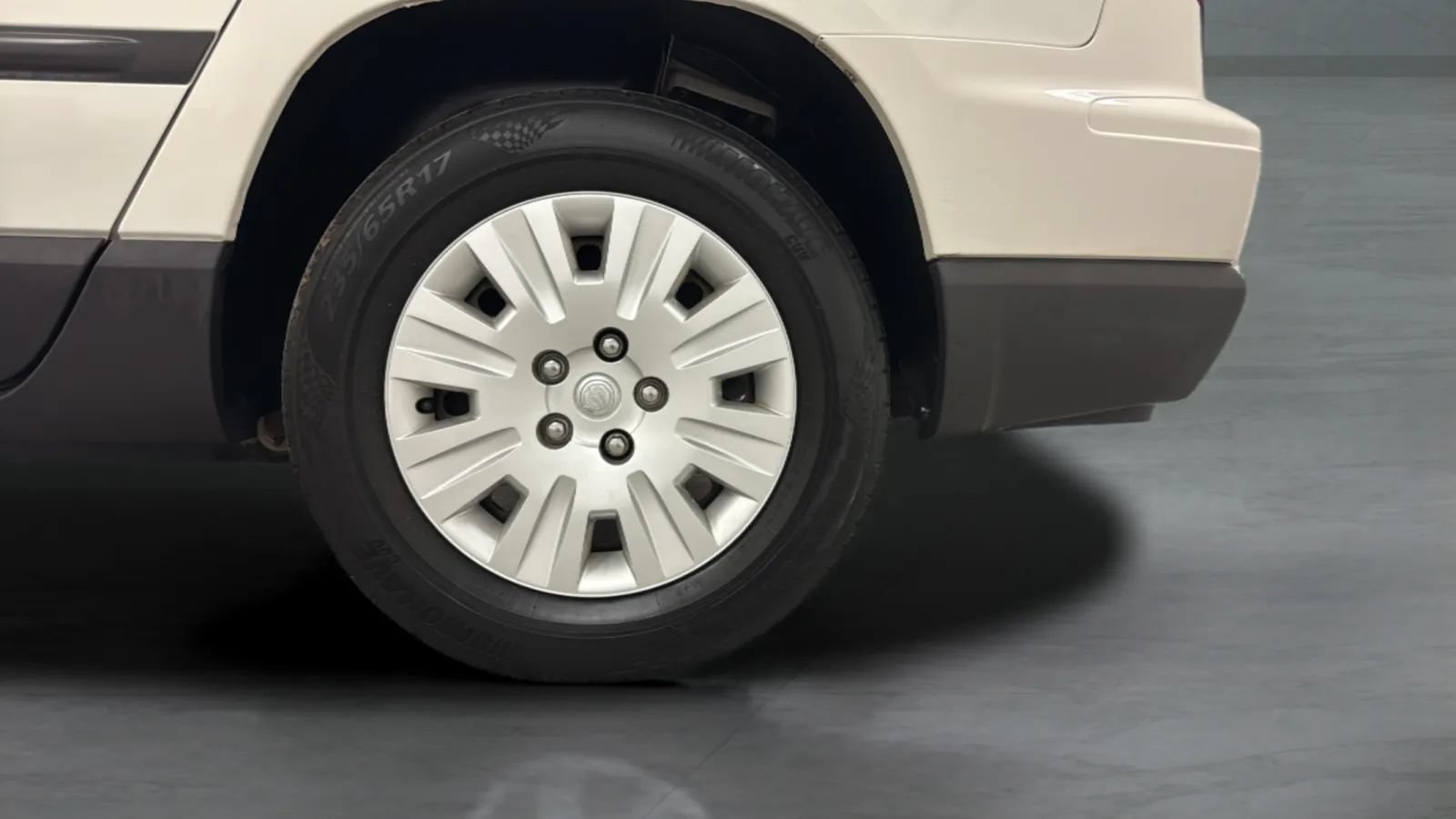 Used 2005 Chrysler Pacifica 2WD image 35