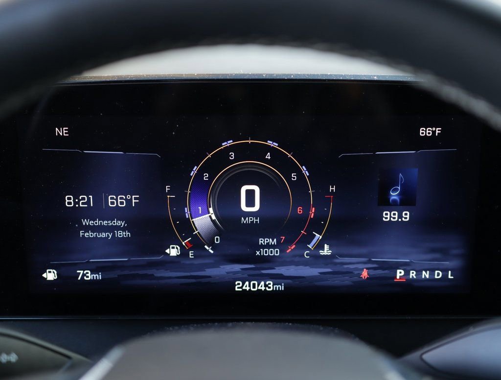 Used 2025 Chevrolet Traverse LT image 12