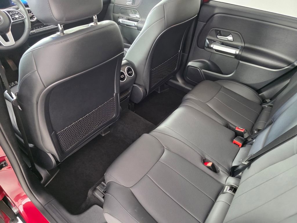 Certified 2022 Mercedes-Benz GLB 250 image 15