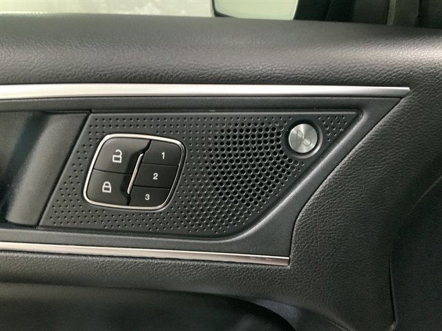 Used 2020 Ford Edge ST w/ Equipment Group 401A image 19