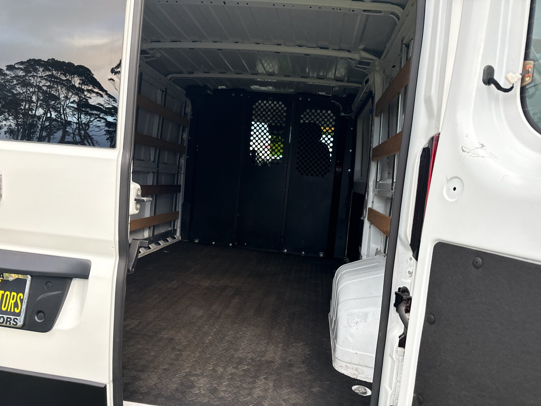 Used 2025 RAM ProMaster 2500 w/ U-Haul Equipment Group FWD image 14