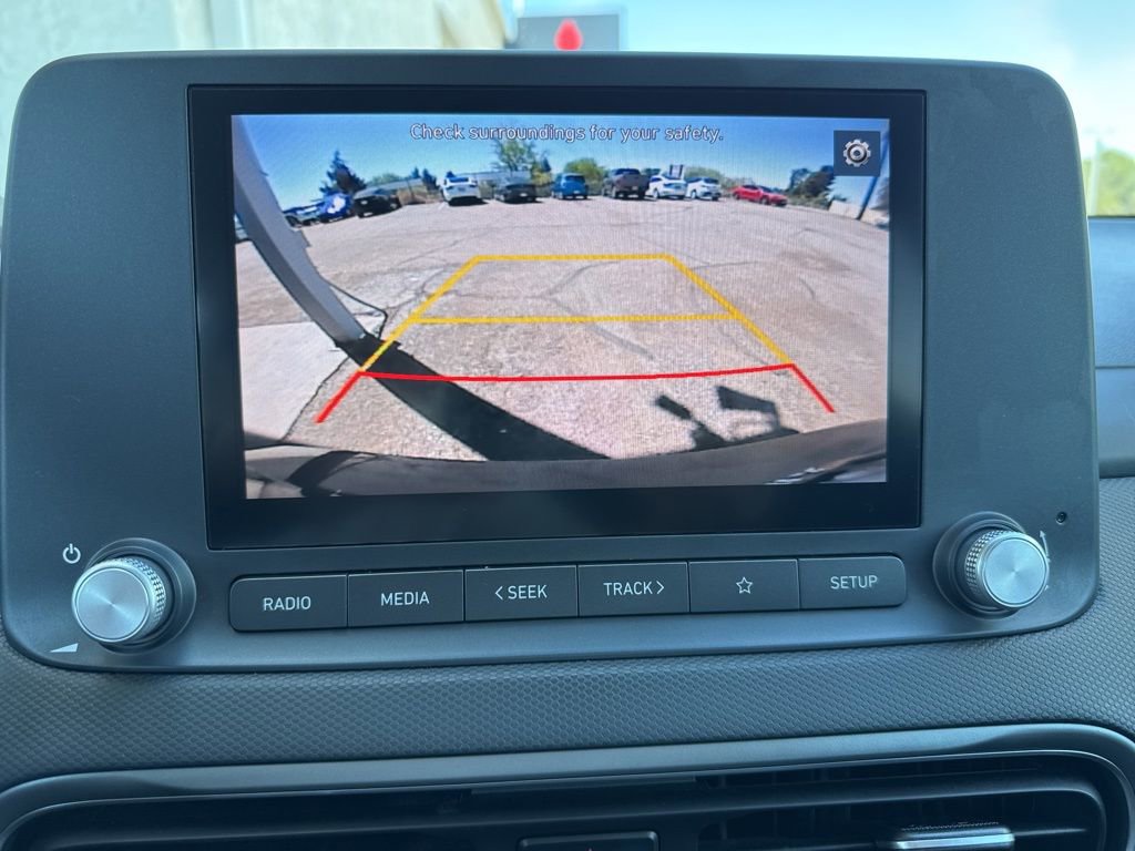 Used 2023 Hyundai Kona SE image 17