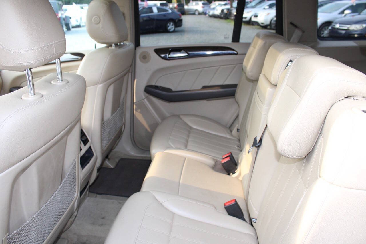 Used 2015 Mercedes-Benz GL 320 BlueTEC 4MATIC image 18
