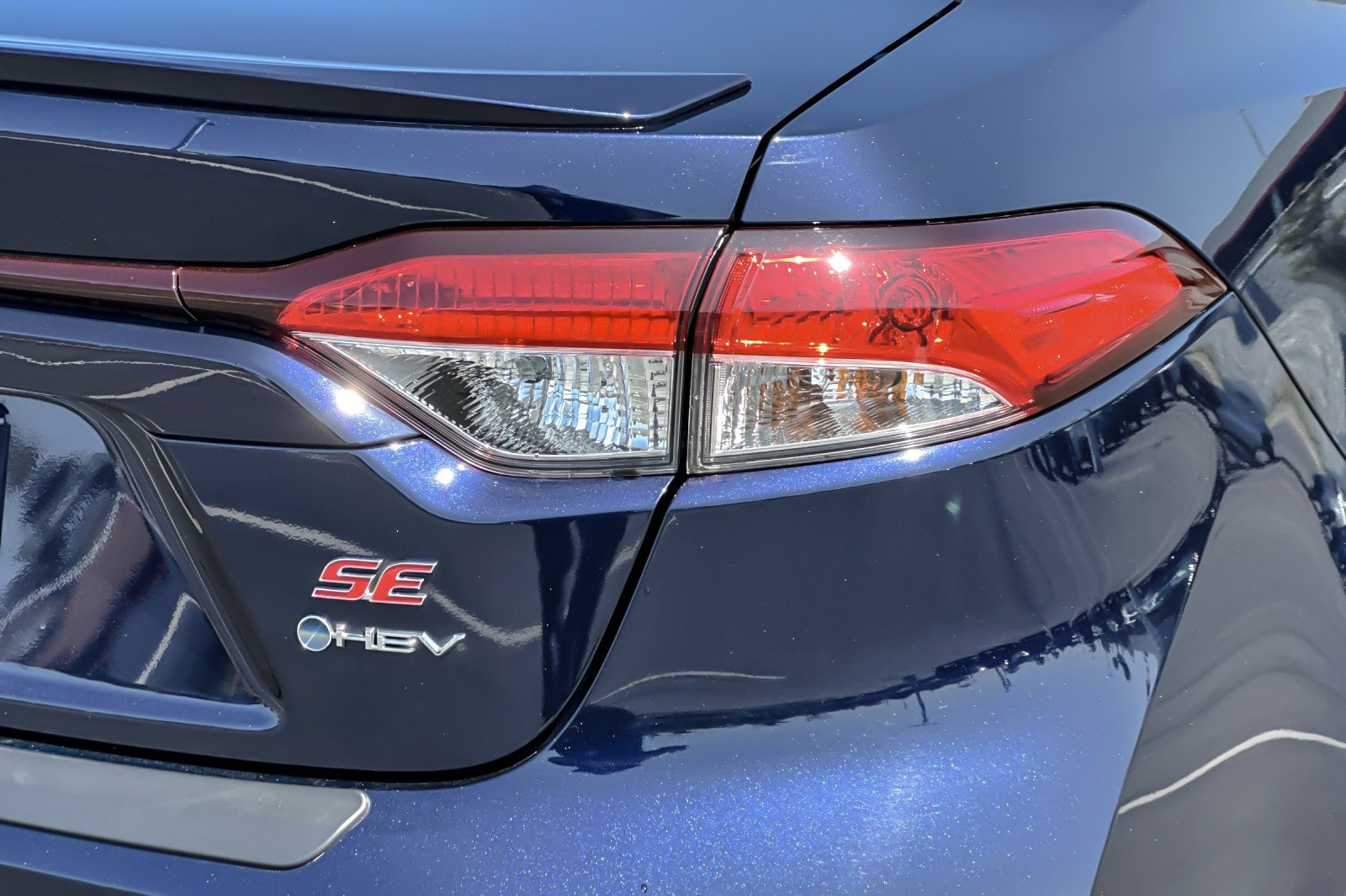 Certified 2025 Toyota Corolla SE w/ SE Premium Package image 25