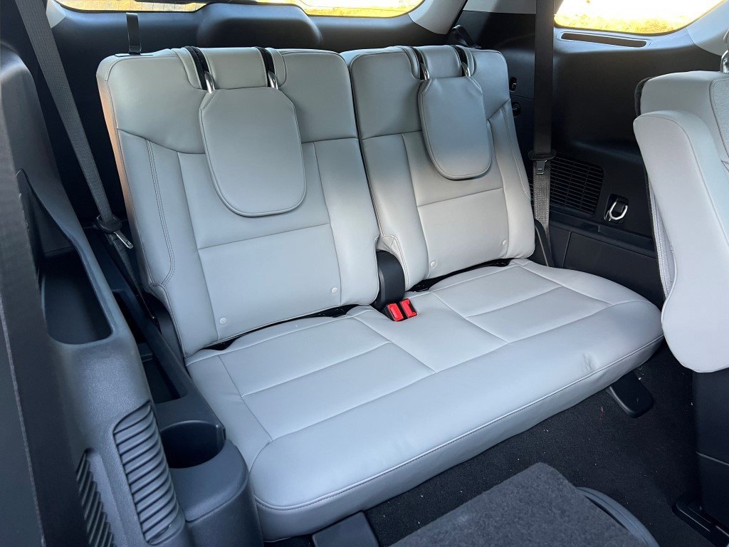 New 2026 Ford Explorer Active w/ Active Comfort Package image 13