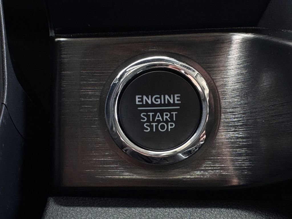 Used 2024 Ford F250 Lariat w/ Lariat Ultimate Package image 23