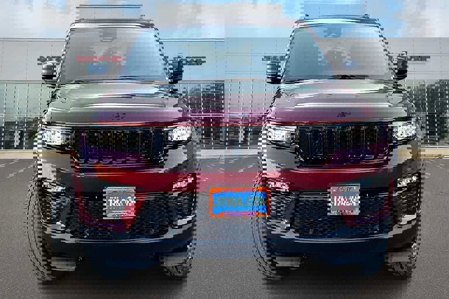 New 2025 Jeep Grand Cherokee Limited w/ Luxury Tech Group II image 7