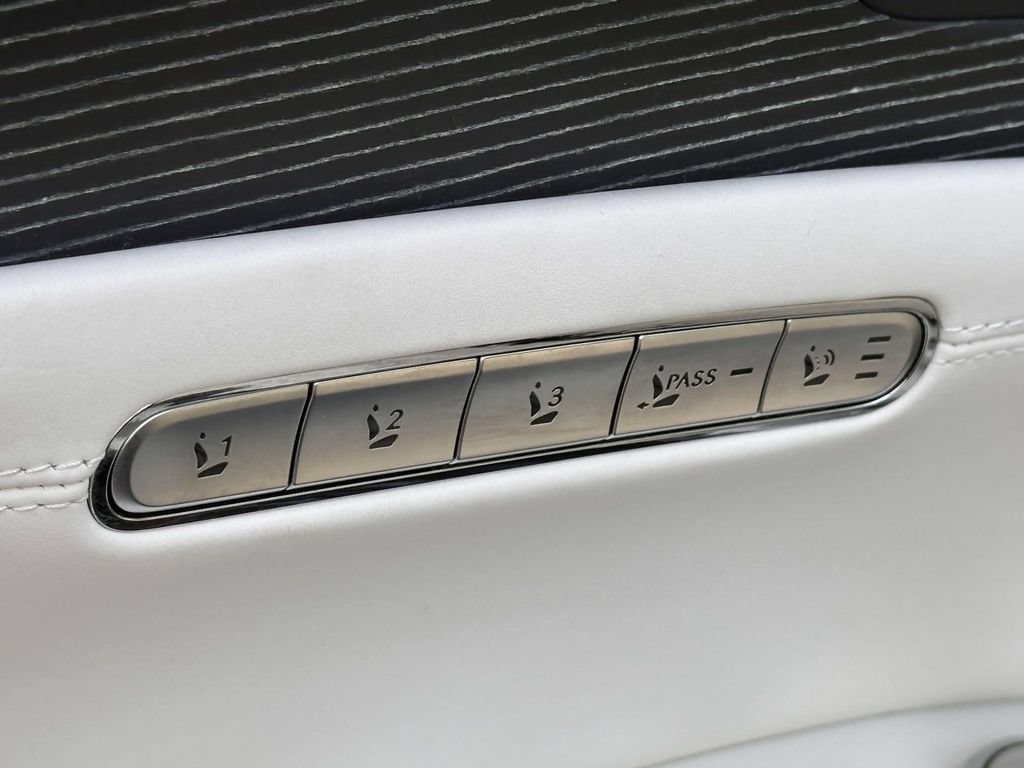 Used 2023 Genesis G90 3.5T AWD/4WD image 15