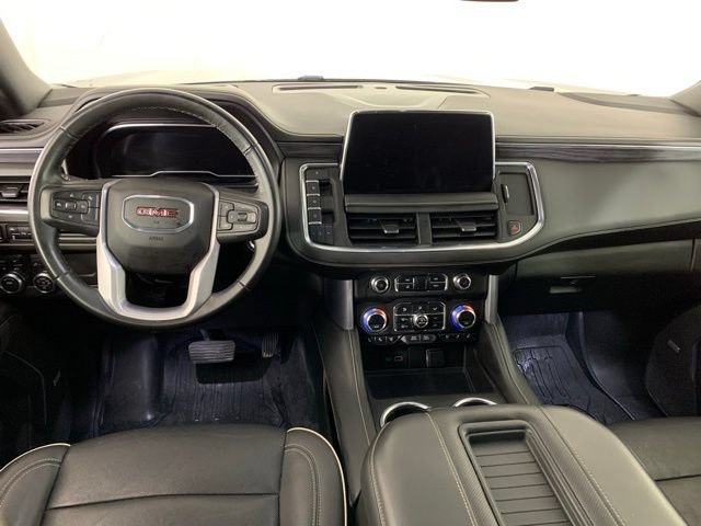 Used 2023 GMC Yukon XL SLT AWD/4WD image 2