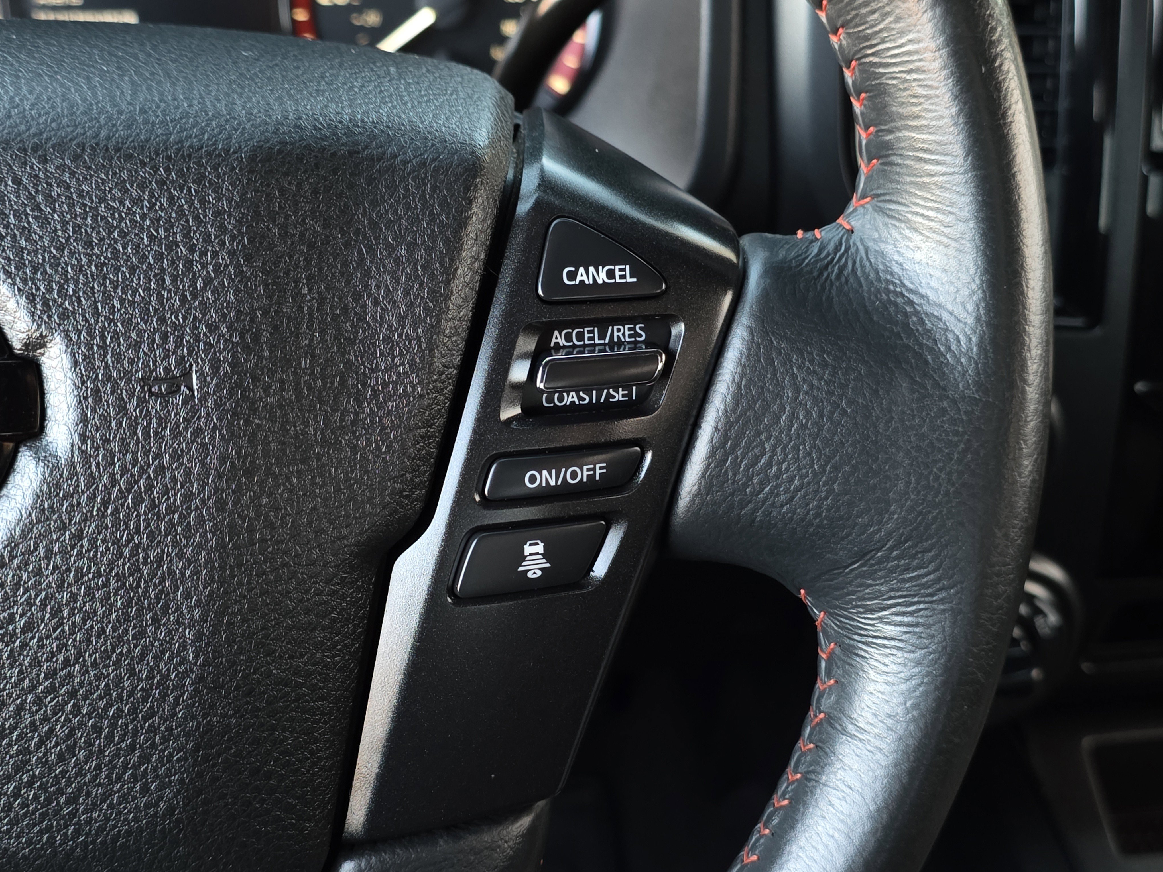 Used 2021 Nissan Titan PRO-4X w/ Off Road Protection Package image 14