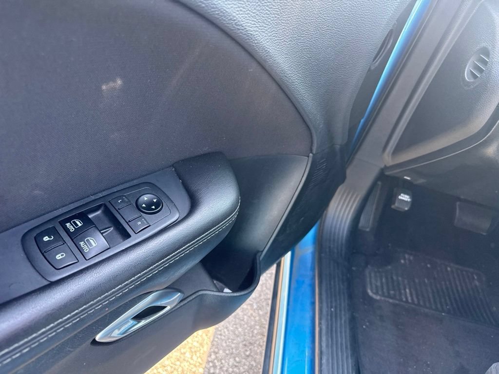 Used 2018 Dodge Challenger SXT w/ Blacktop Package RWD image 18